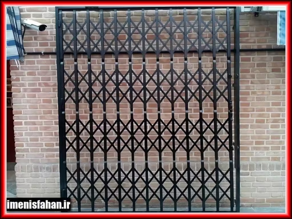 حفاظ آکاردئونی در اصفهان؛ امنیت، زیبایی و خرید مطمئن حفاظ آکاردئونی در اصفهان؛ امنیت، زیبایی و خرید مطمئن