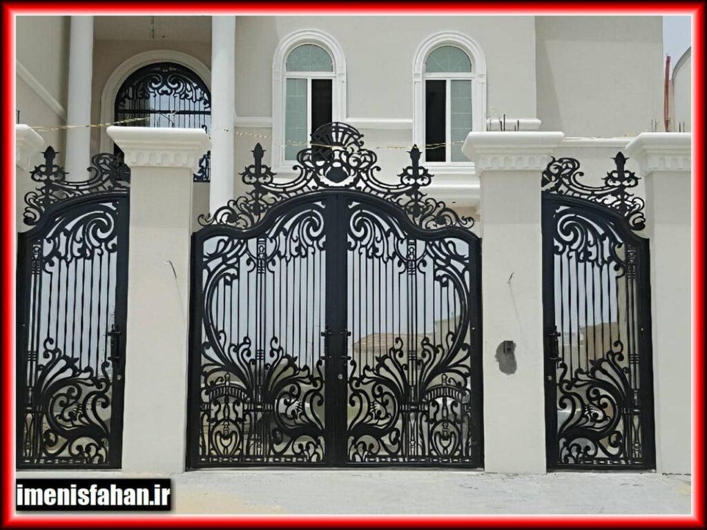 انتخاب درب حیاط در آران و بیدگل