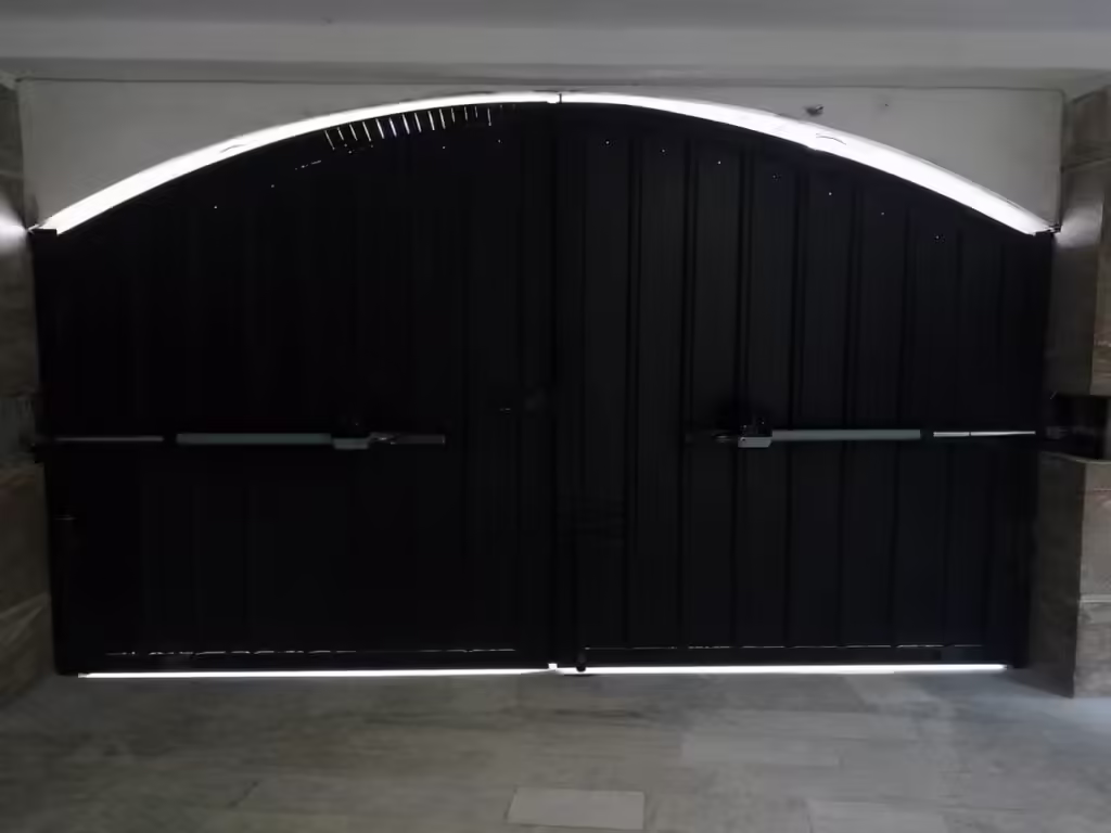 جک درب پارکینگ بازویی در کاشان جک درب پارکینگ بازویی در کاشان