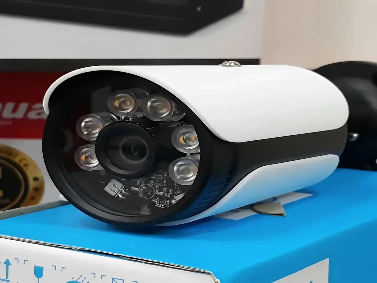 دوربین مدار بسته ضد سرقت ساختمان 298 دوربین مداربسته کنترل از راه دور و دید در شب مغازه و خانه در فریدن