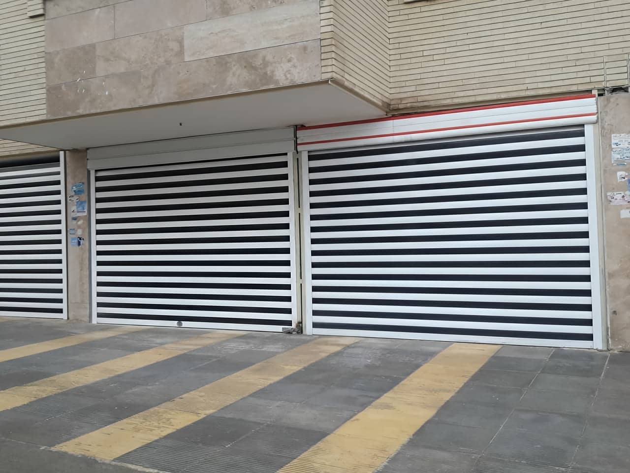 کرکره برقی فروشگاه در مبارکه