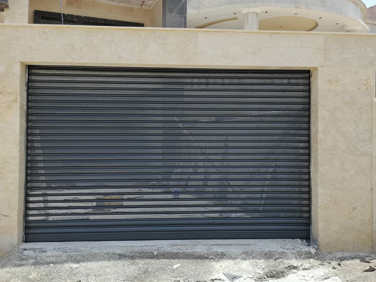 کرکره برقی ویلا در خمینی شهر