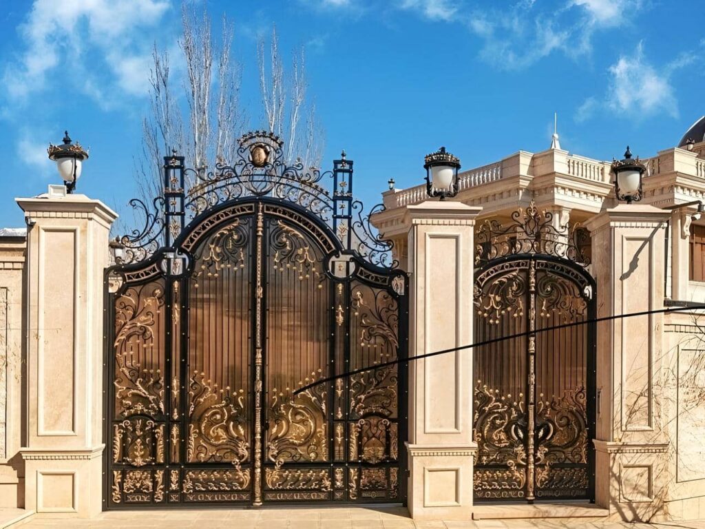 انتخاب درب حیاط در فریدن