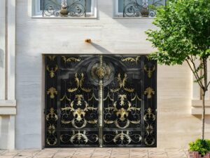 درب آهنی حیاط در فلاورجان