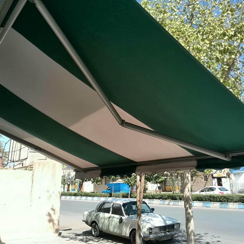 سایبان برقی کم جا در اصفهان با نصب دقیق روی بالکن سایبان برقی کم جا در اصفهان با نصب دقیق روی بالکن