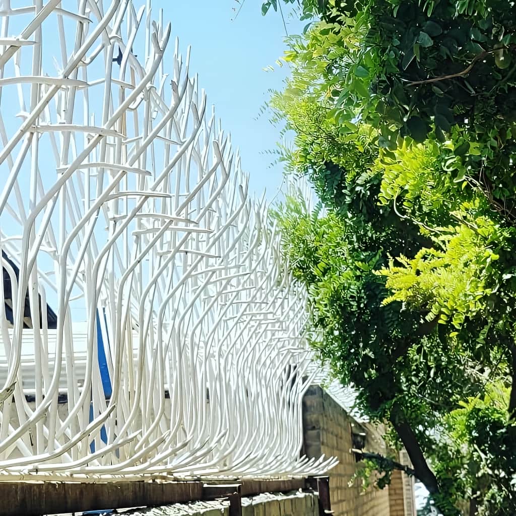 ساخت حفاظ بوته ای پرتراکم با شاخههای چندجهته در اصفهان ساخت حفاظ بوته ای پرتراکم با شاخههای چندجهته در اصفهان