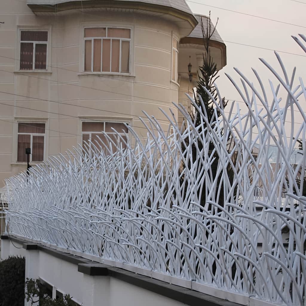 نصب حفاظ نیزار روی سنگ و زیرسازی مقاوم در اصفهان