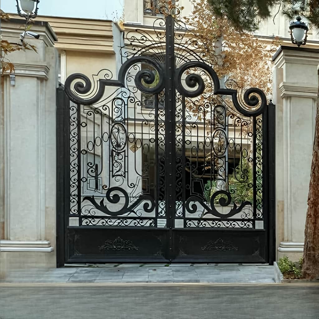 سفارش درب حیاط شاسی سنگین ماشین رو در اصفهان