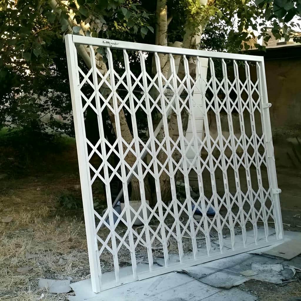 حفاظ آکاردئونی دو جداره ورودی با ریل مقاوم در اصفهان حفاظ آکاردئونی دو جداره ورودی با ریل مقاوم در اصفهان