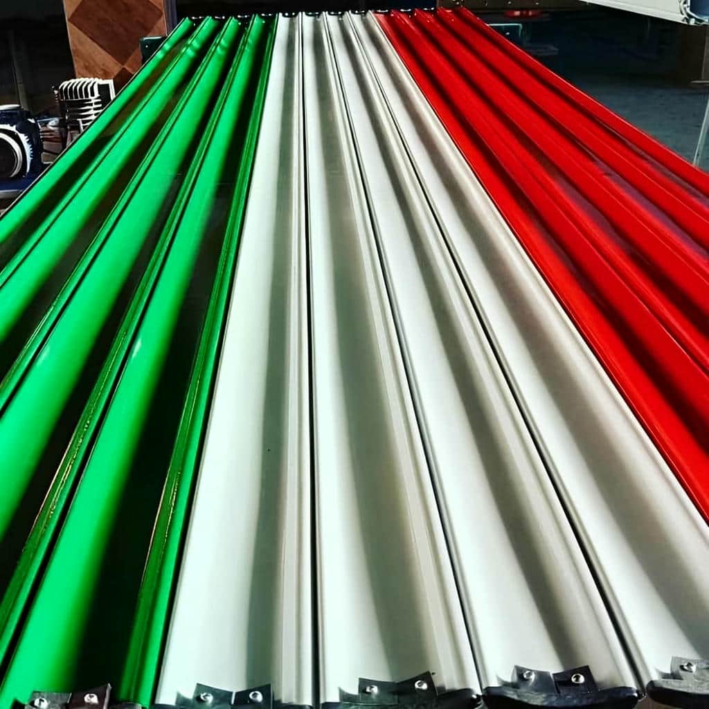 کرکره برقی مغازه آلومینیومی دوجداره برای دهانه تجاری در اصفهان کرکره برقی مغازه آلومینیومی دوجداره برای دهانه تجاری در اصفهان