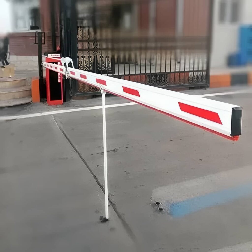 نصب راهبند بازویی LED دار پارکینگ روی فونداسیون تراز در اصفهان نصب راهبند بازویی LED دار پارکینگ روی فونداسیون تراز در اصفهان