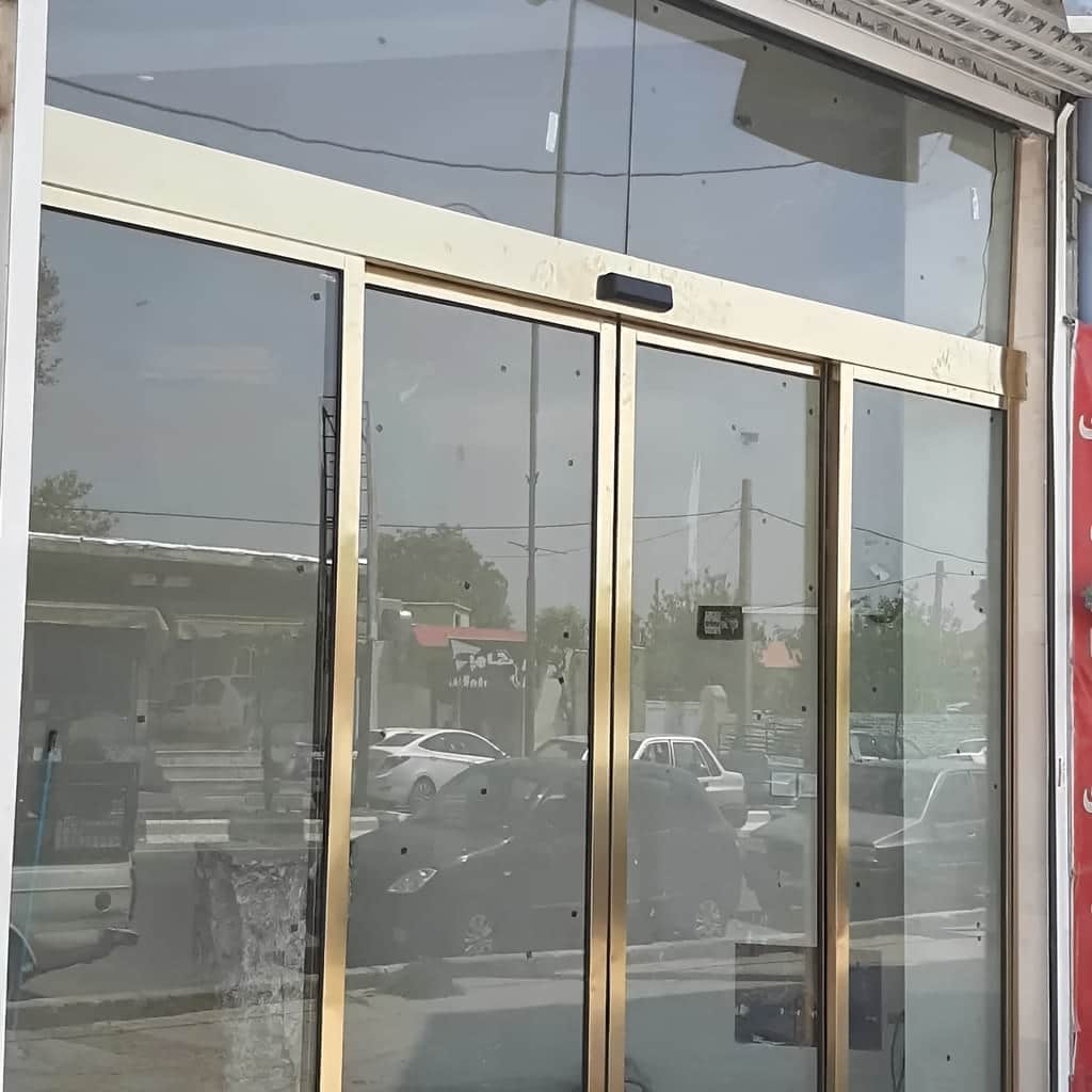 درب اتوماتیک شیشه ای تلسکوپی یک طرفه عرض کم در اصفهان درب اتوماتیک شیشه ای تلسکوپی یک طرفه عرض کم در اصفهان