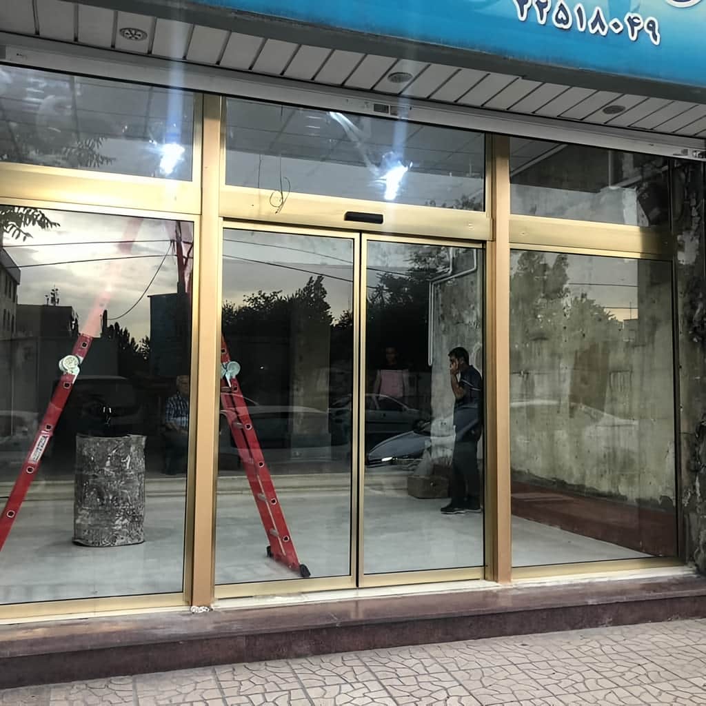 ساخت درب اتوماتیک شیشه ای بیمارستانی فریم دار در اصفهان ساخت درب اتوماتیک شیشه ای بیمارستانی فریم دار در اصفهان