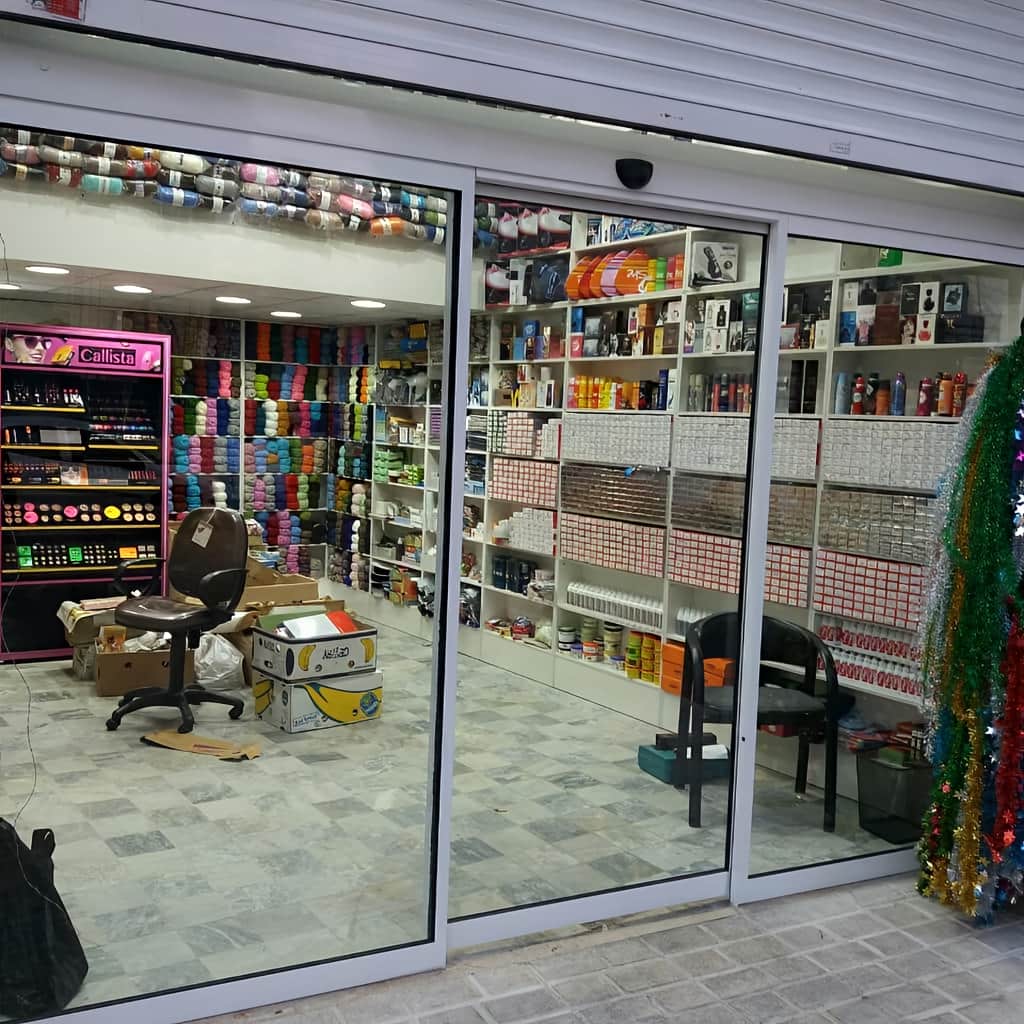 درب اتوماتیک شیشه ای اداری کارتخوان کشویی در اصفهان درب اتوماتیک شیشه ای اداری کارتخوان کشویی در اصفهان
