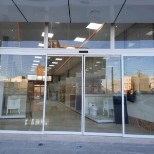 8 نمونه درب اتوماتیک شیشه ای فریم دار آلومینیوم در اصفهان