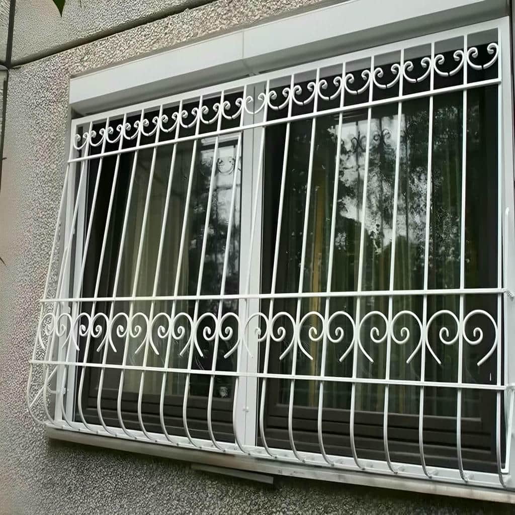 نصب نرده پنجره فلزی شاسی دار با کنترل نقاط مهار در اصفهان