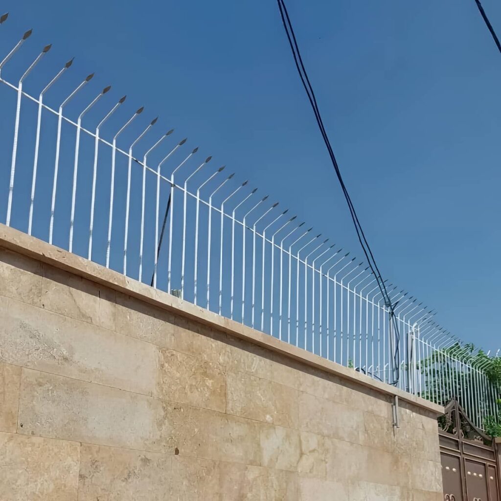9 نمونه نرده حفاظ دیوار ساده در اصفهان
