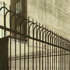 13 طرح حفاظ سرنیزه ای دیوار حیاط در اصفهان