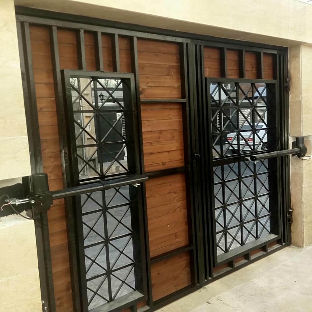 خدمات نصب جک بازویی کم‌صدا برای خانه در اصفهان