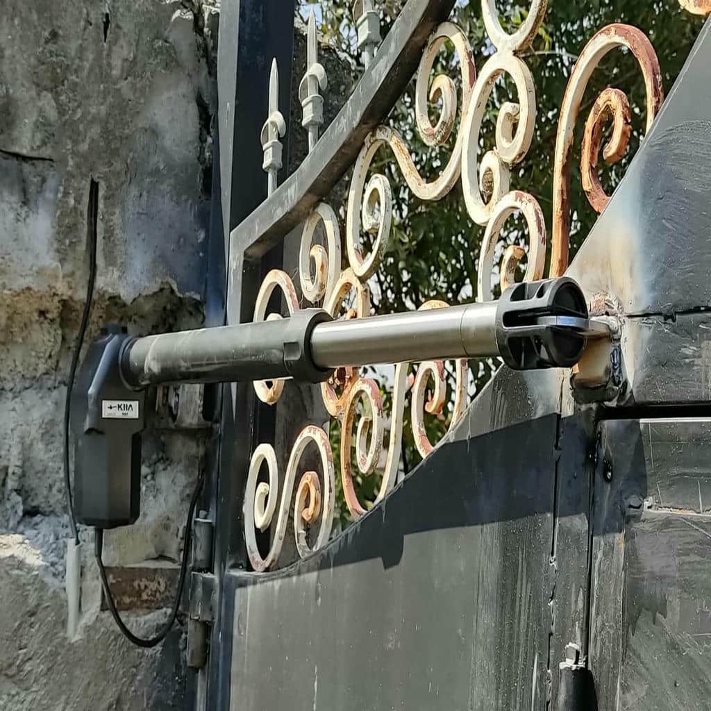 خرید درب برقی حیاط لولایی متناسب با وزن در اصفهان خرید درب برقی حیاط لولایی متناسب با وزن در اصفهان