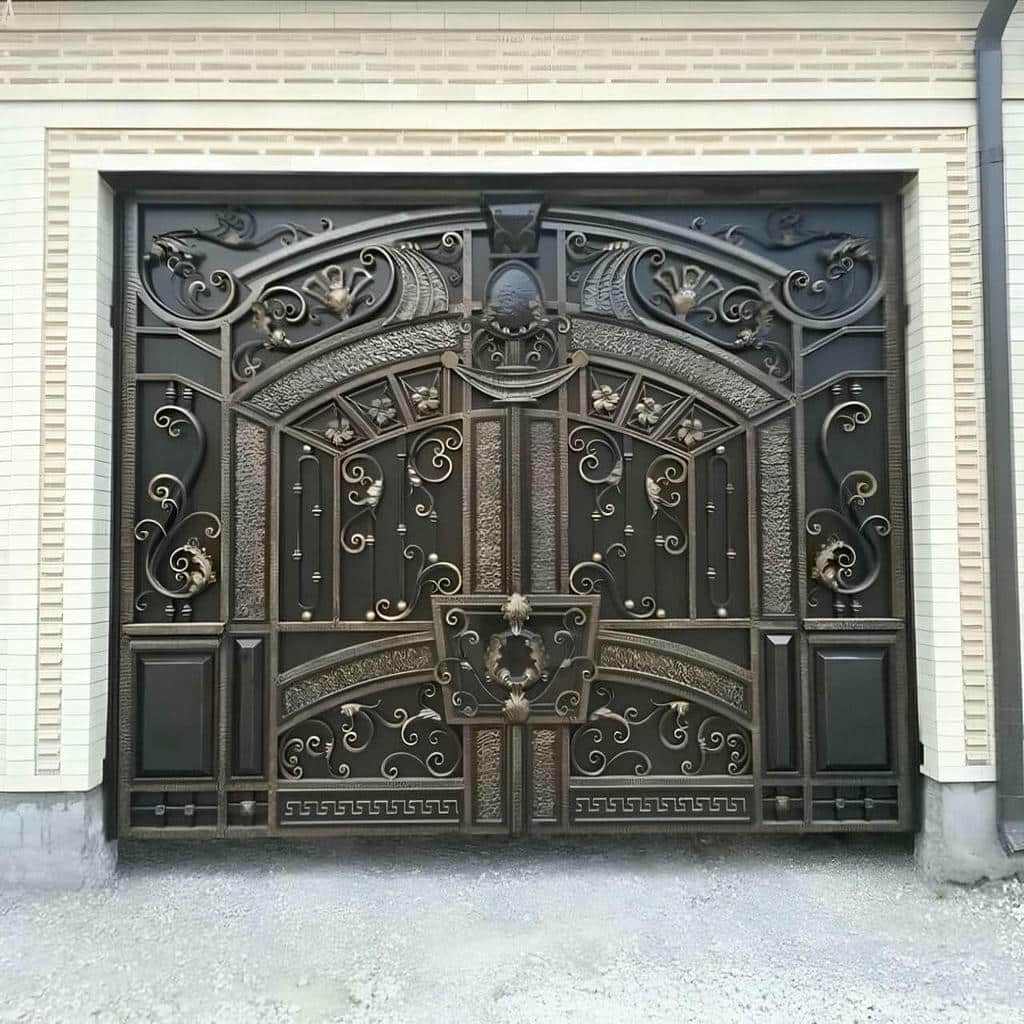 طرح لوکس ورودی ویلای رومی اصفهان