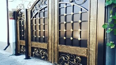 8 مدل درب پارکینگ طرح چوب ترموود در اصفهان