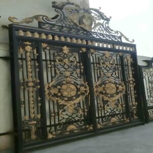 8 مدل درب حیاط پروفیلی کلاف دار در اصفهان