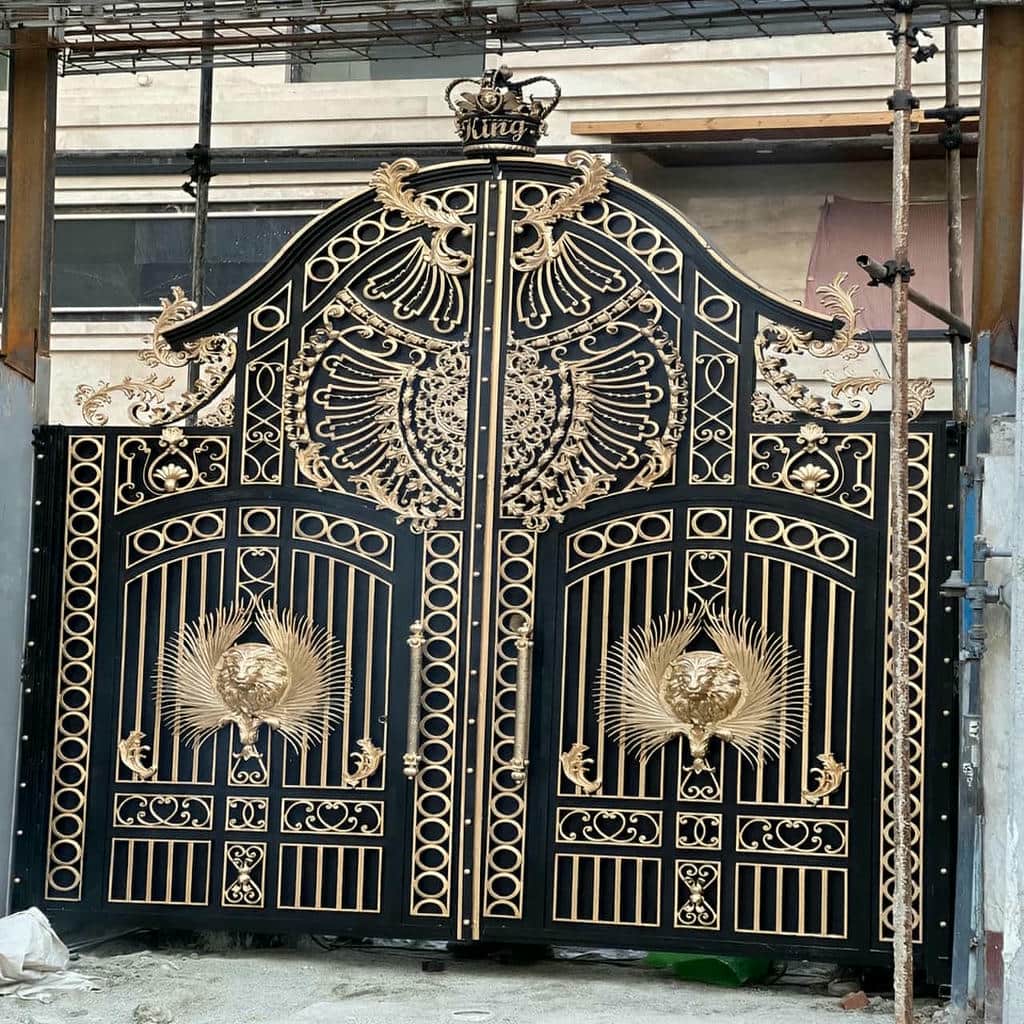 خرید درب آهنی برش لیزری ورودی با طرح هندسی در اصفهان