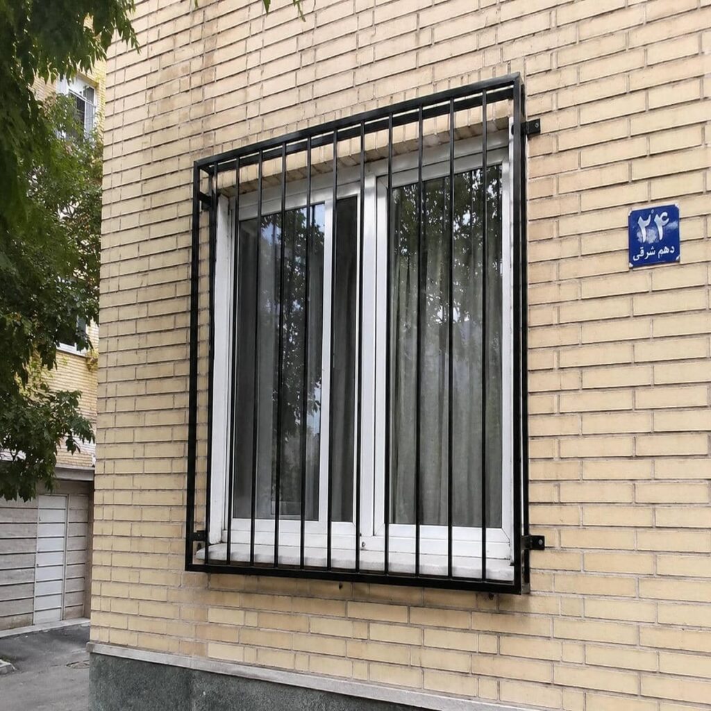 طرح شبکه محدود حفاظ پنجره ساده خطی برای نمای مدرن در اصفهان