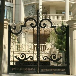 8 مدل درب حیاط شاسی سنگین در اصفهان