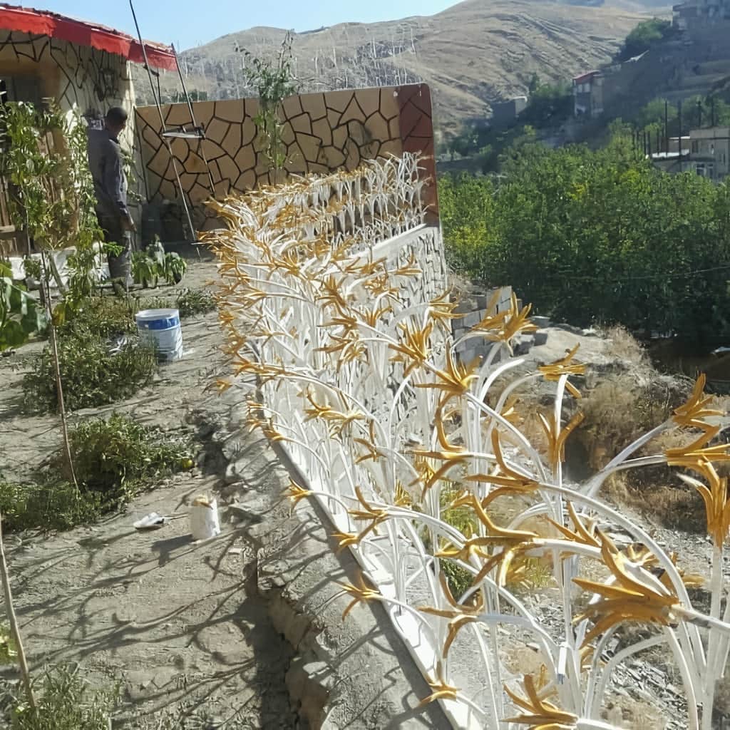 نرده حفاظ دیوار با فرم غنچه ای