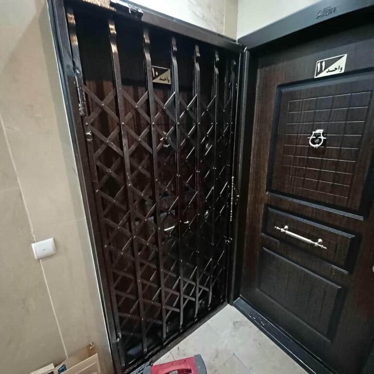 محافظ درب آپارتمان سفارشی مشکی اصفهان