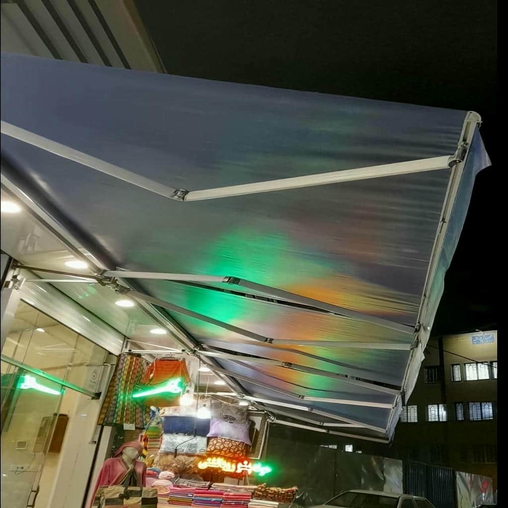 سازه متحرک پارکینگ با فریم مقاوم سفید