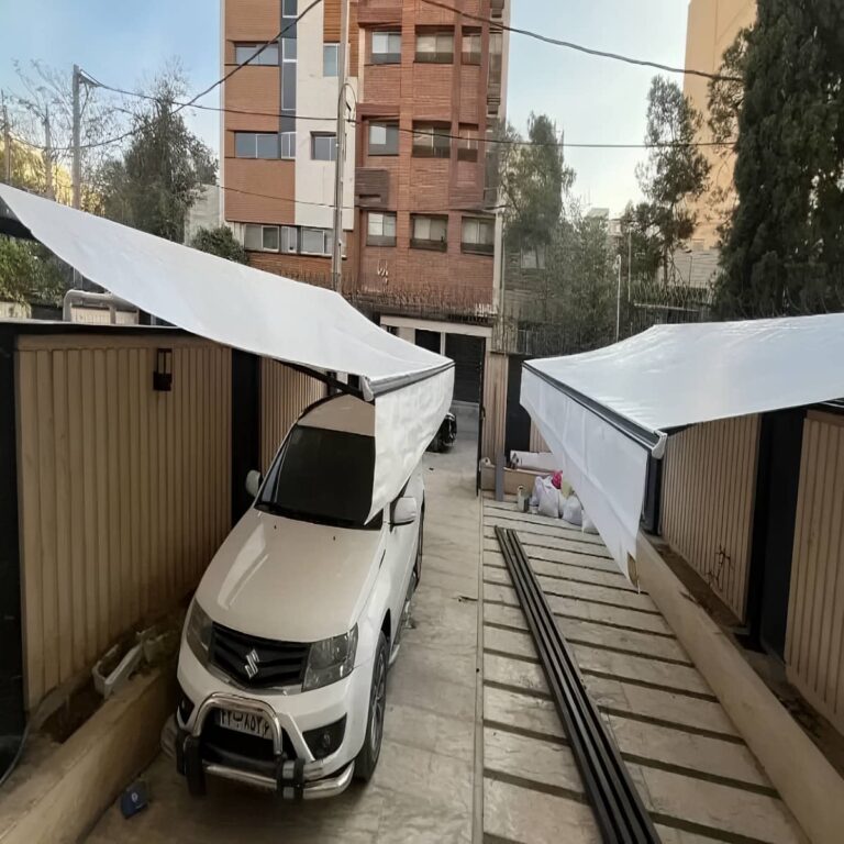 سایبان ریموت دار طوسی روی نمای ساختمان اصفهان