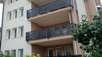 حفاظ راه پله مسکونی اصفهان با رنگ مشکی