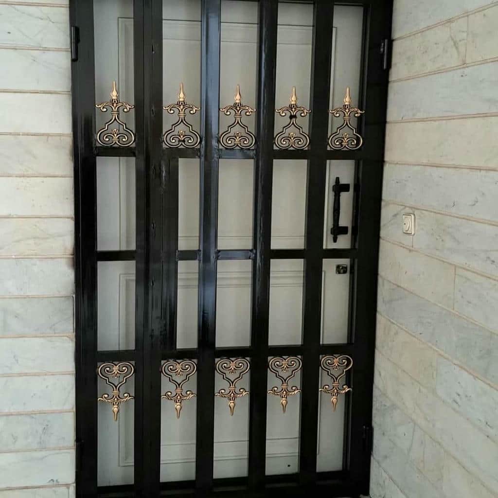 حفاظ کرکره ای سفارشی با طرح ساده
