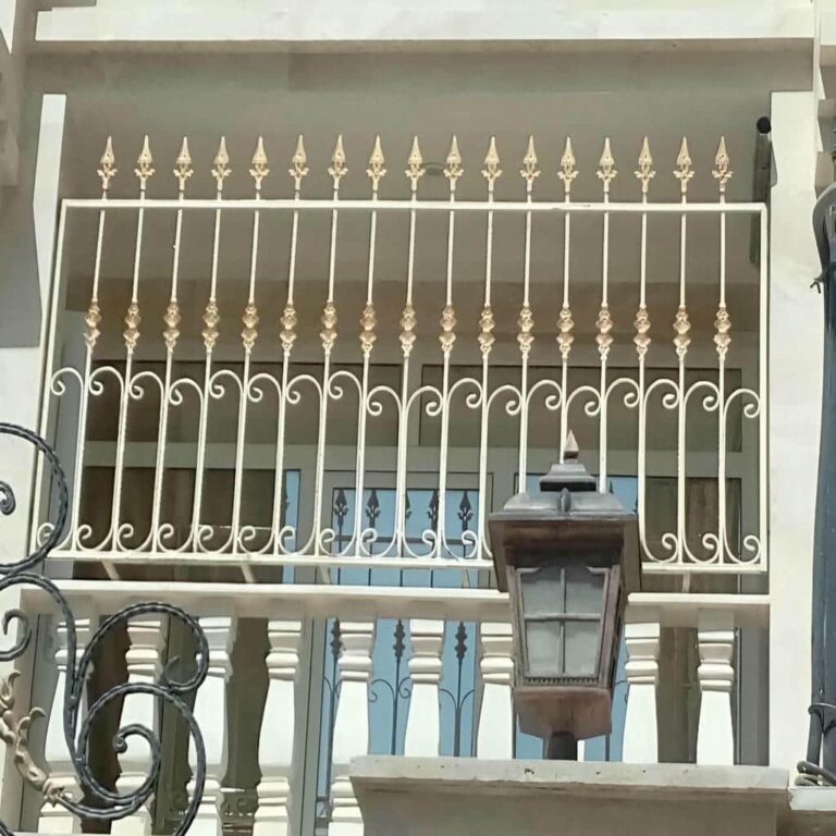 حفاظ پنجره دوجداره مشکی در اصفهان