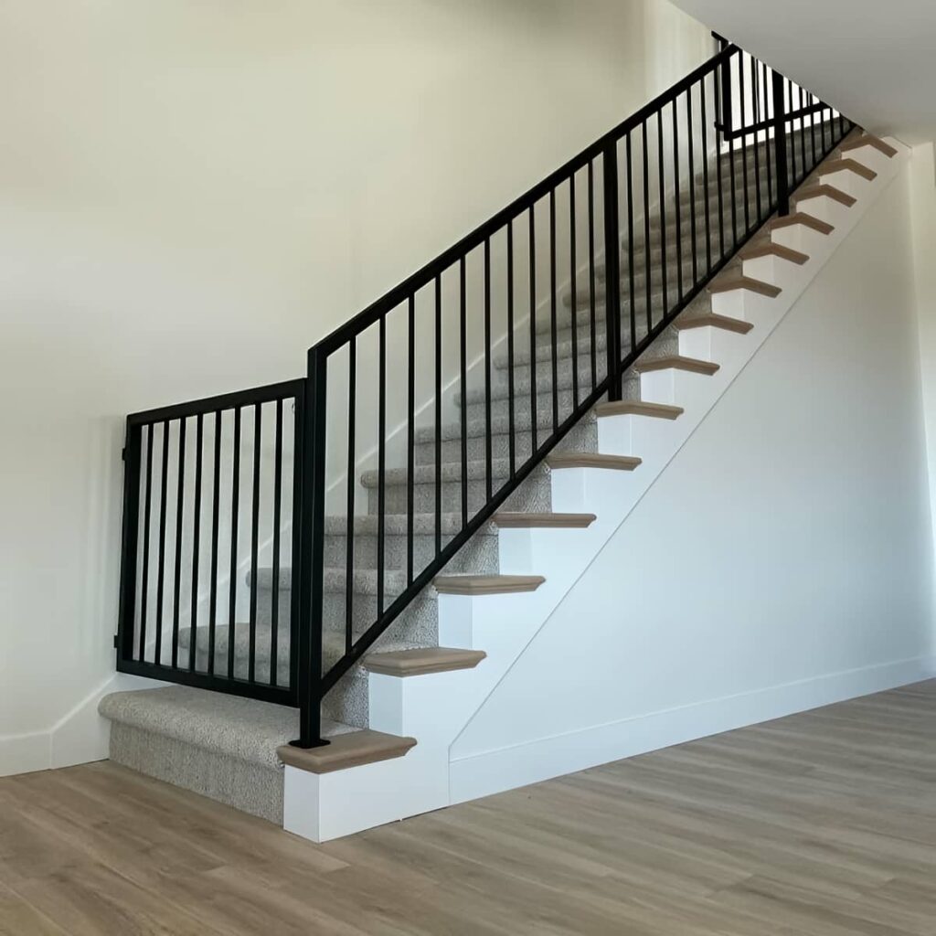 هندریل فلزی اصفهان با رنگ هماهنگ نما