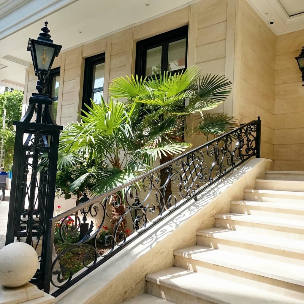 هندریل کلاسیک اصفهان با نقش طلایی ظریف