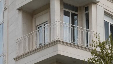 نرده تراس سفارشی مشکی ساختمان مسکونی در اصفهان