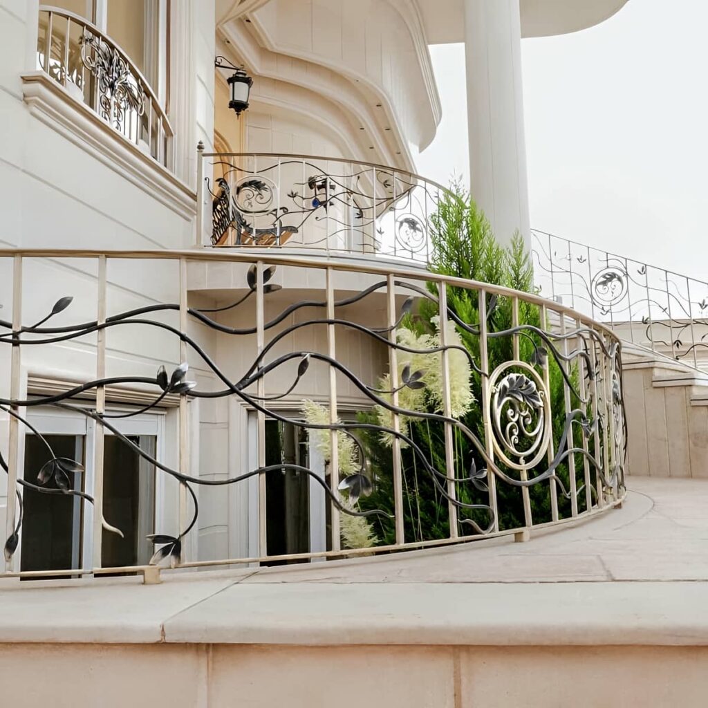 هندریل کلاسیک اصفهان با اتصالات هماهنگ و ظریف