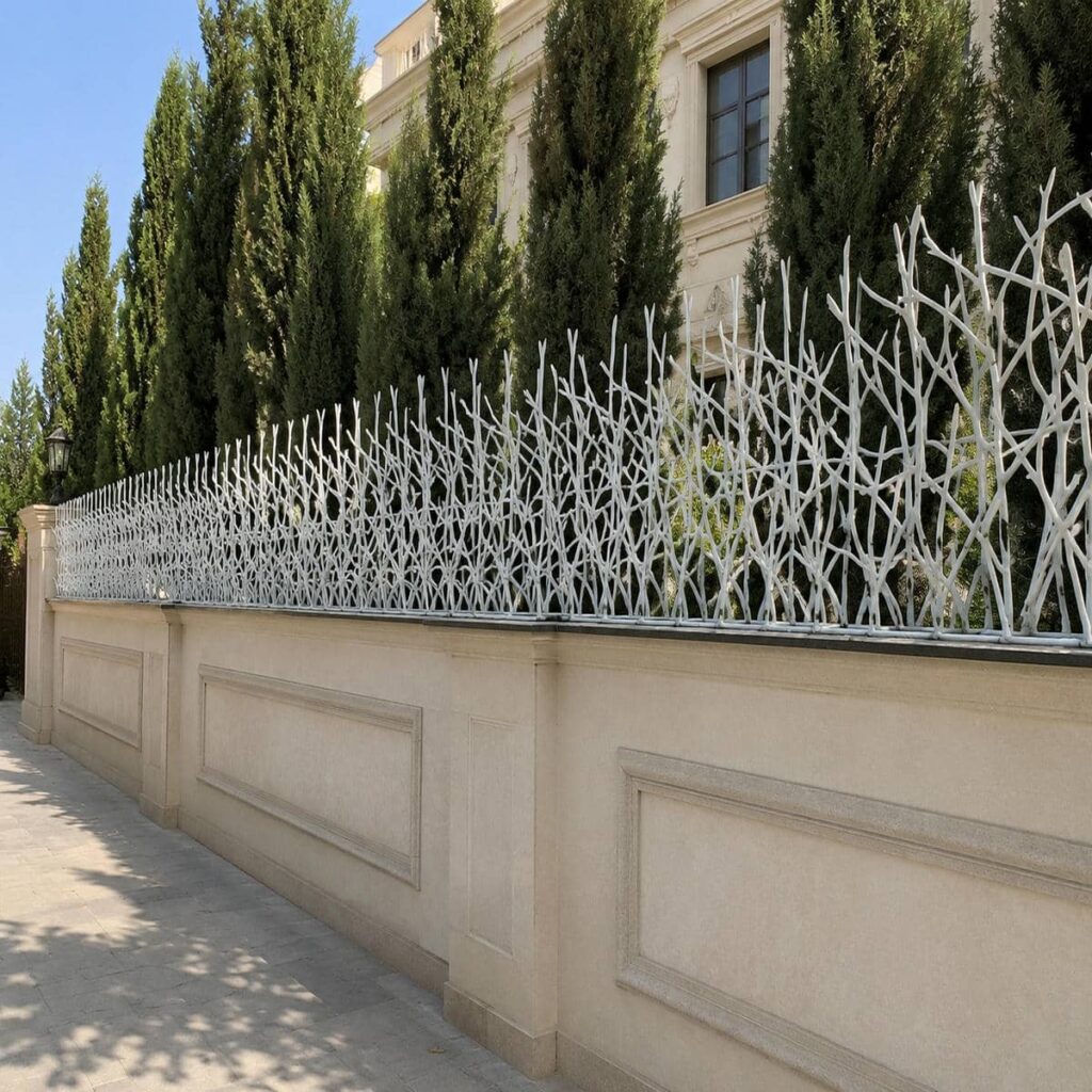 نمونه حفاظ دیوار سرنیزه ای با رنگ کوره ای