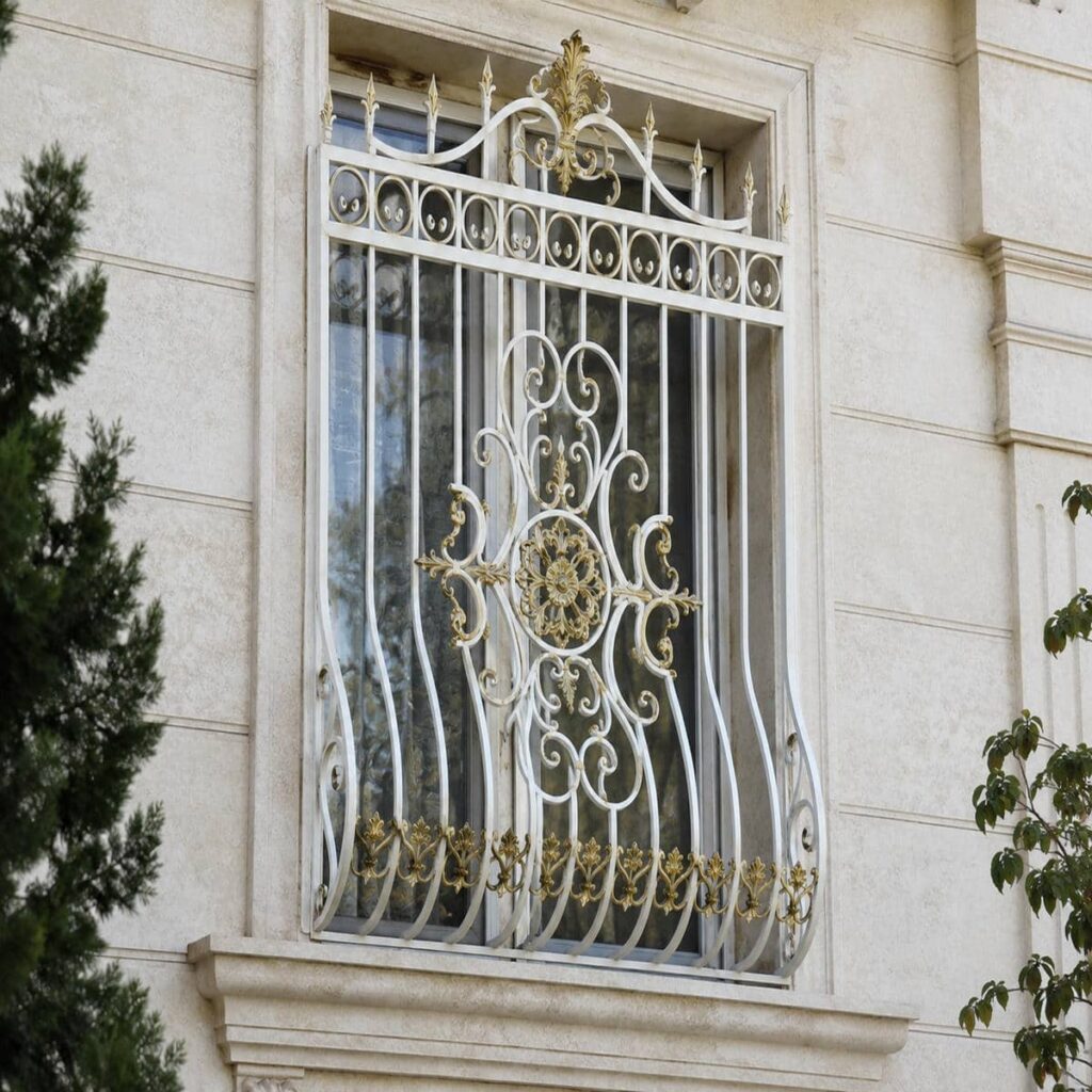 نرده پنجره با پروفیل آهنی سفارشی
